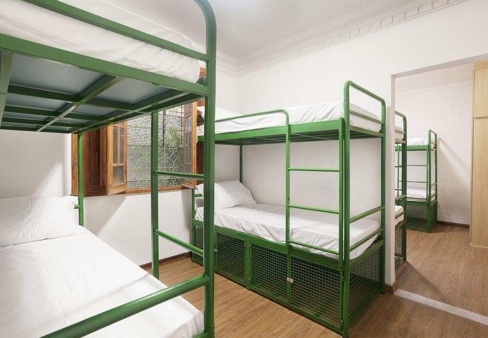 Br Hostel เบโลโอรีซอนชี ภายนอก รูปภาพ