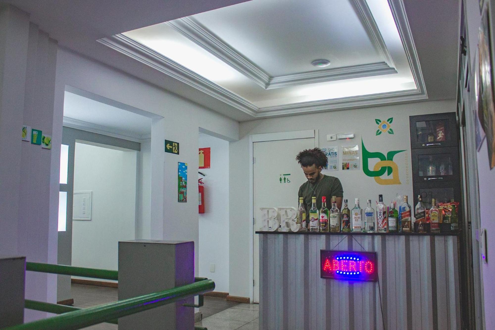 Br Hostel เบโลโอรีซอนชี ภายนอก รูปภาพ