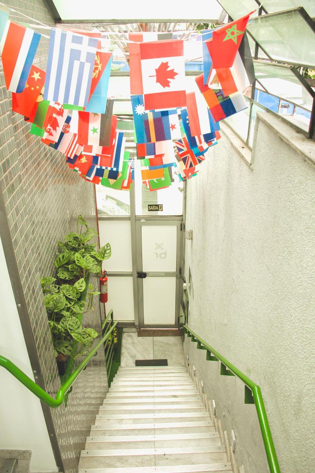 Br Hostel เบโลโอรีซอนชี ภายนอก รูปภาพ