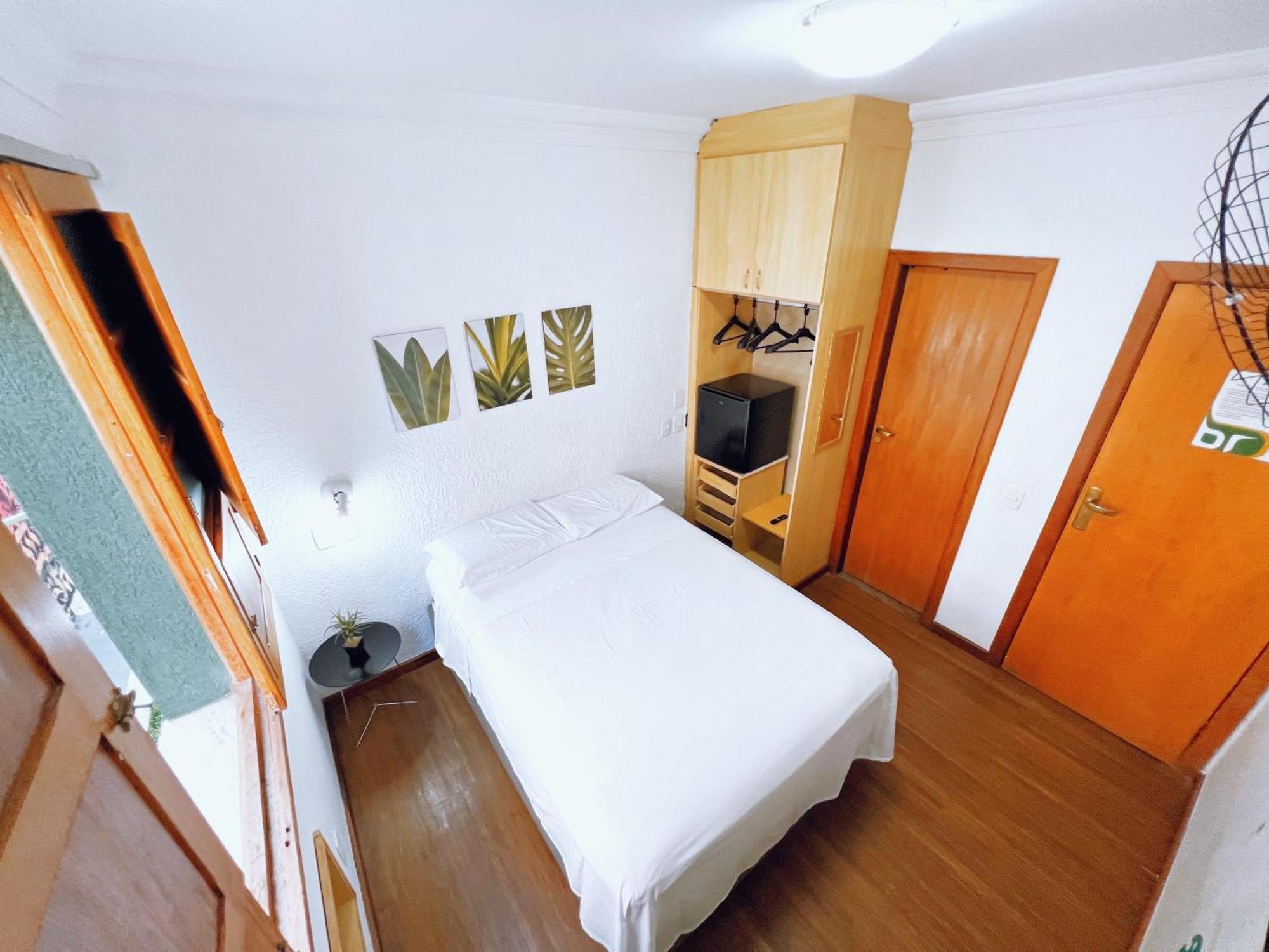 Br Hostel เบโลโอรีซอนชี ภายนอก รูปภาพ